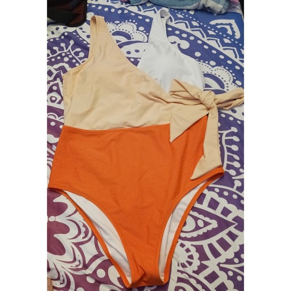 NEW Cupshe White & Two Tone Orange Crossover Front One Piece Swimsuit, XL - Picture 1 of 5